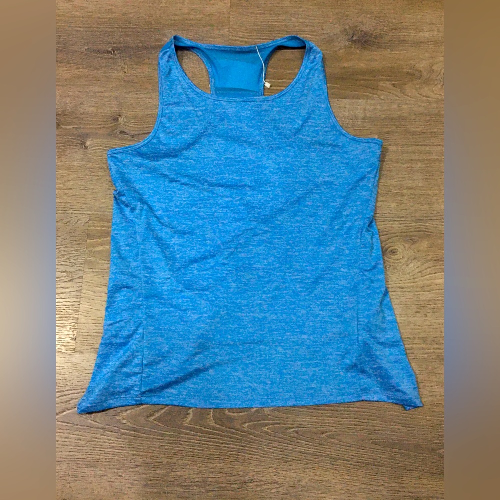 NWT. Halter top. Women’s XL. Blue. Lightweight/breathable.